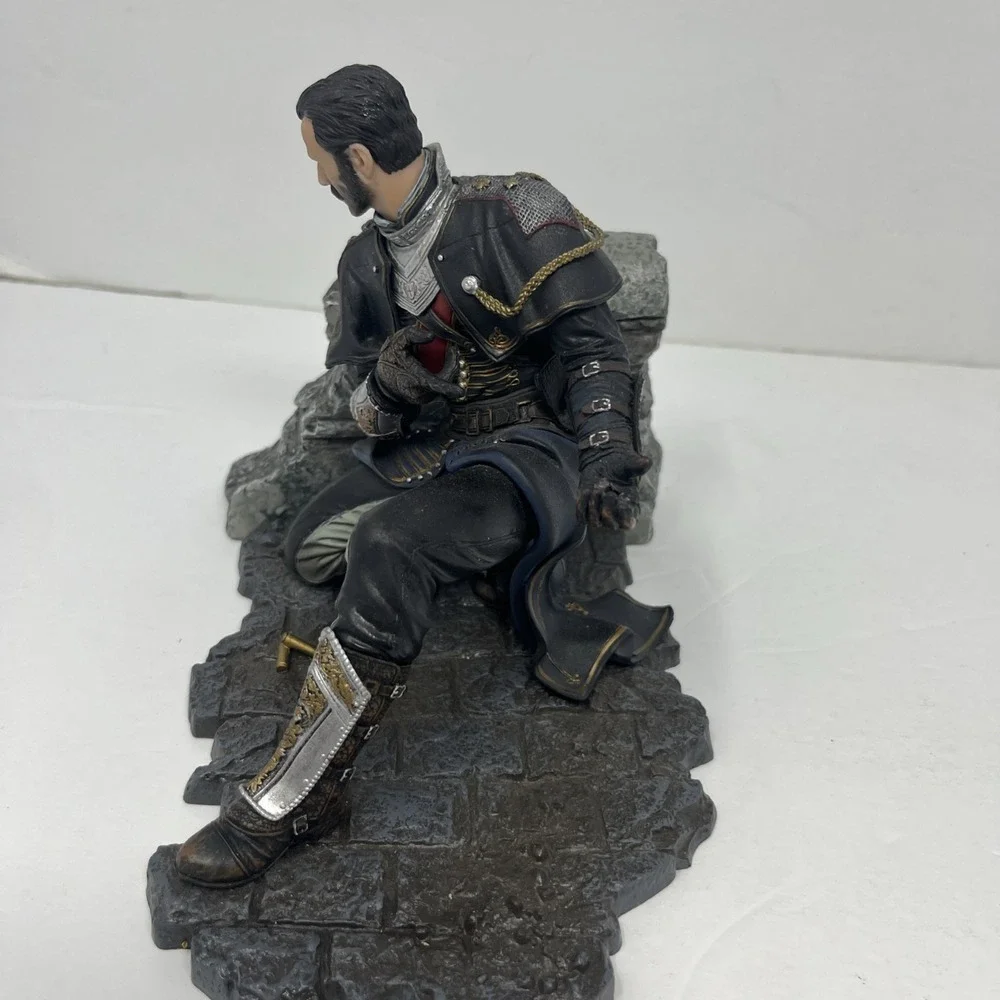 The Order 1886 Galahad Under Fire Taking Cover Sony PS4 Collector's Statue  READ